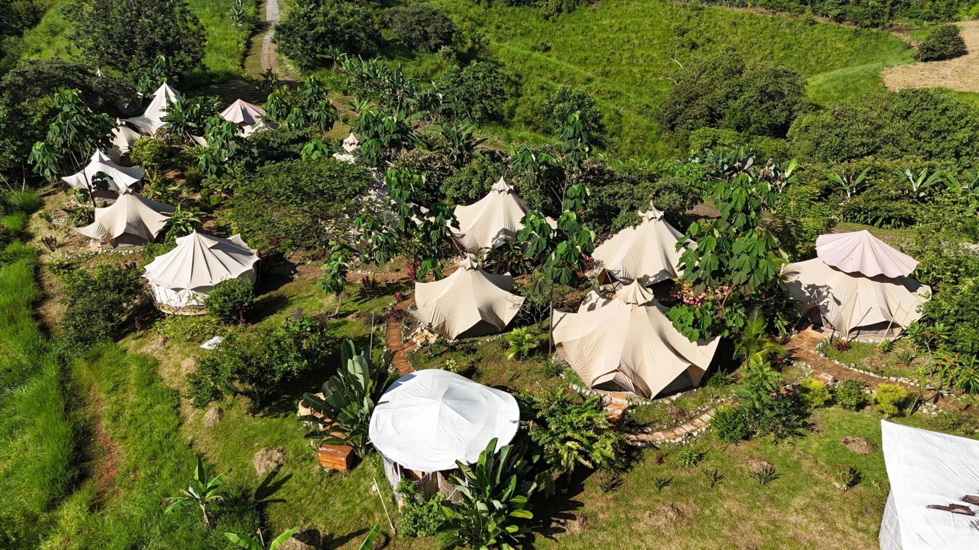 Holos Retreat Center: The Entire Ridge Basecamp Baru Kültér fotó
